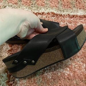 Platform cork sandals
Women’s size 9